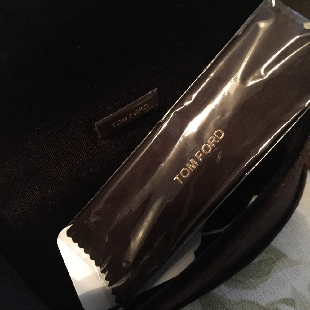 NEW TOM FORD Brown Sunglasses - Picture 4 of 5